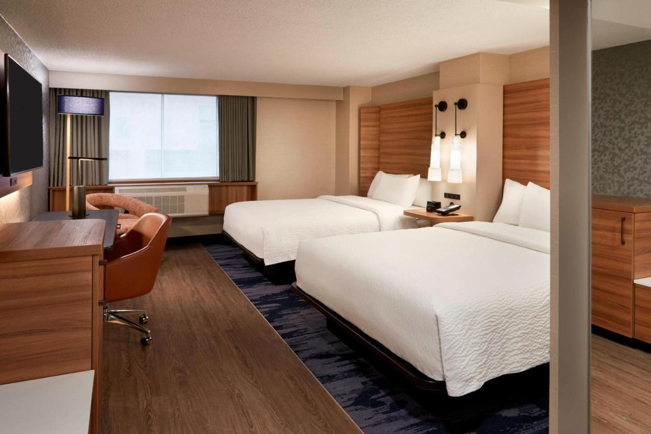 แฟร์ฟิลด์ บาย แมริออท มอนทรีออล ดาวน์ทาวน์ Hotel มอนทรีอัล ภายนอก รูปภาพ