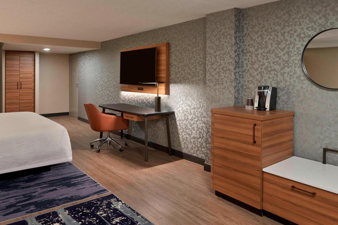 แฟร์ฟิลด์ บาย แมริออท มอนทรีออล ดาวน์ทาวน์ Hotel มอนทรีอัล ภายนอก รูปภาพ