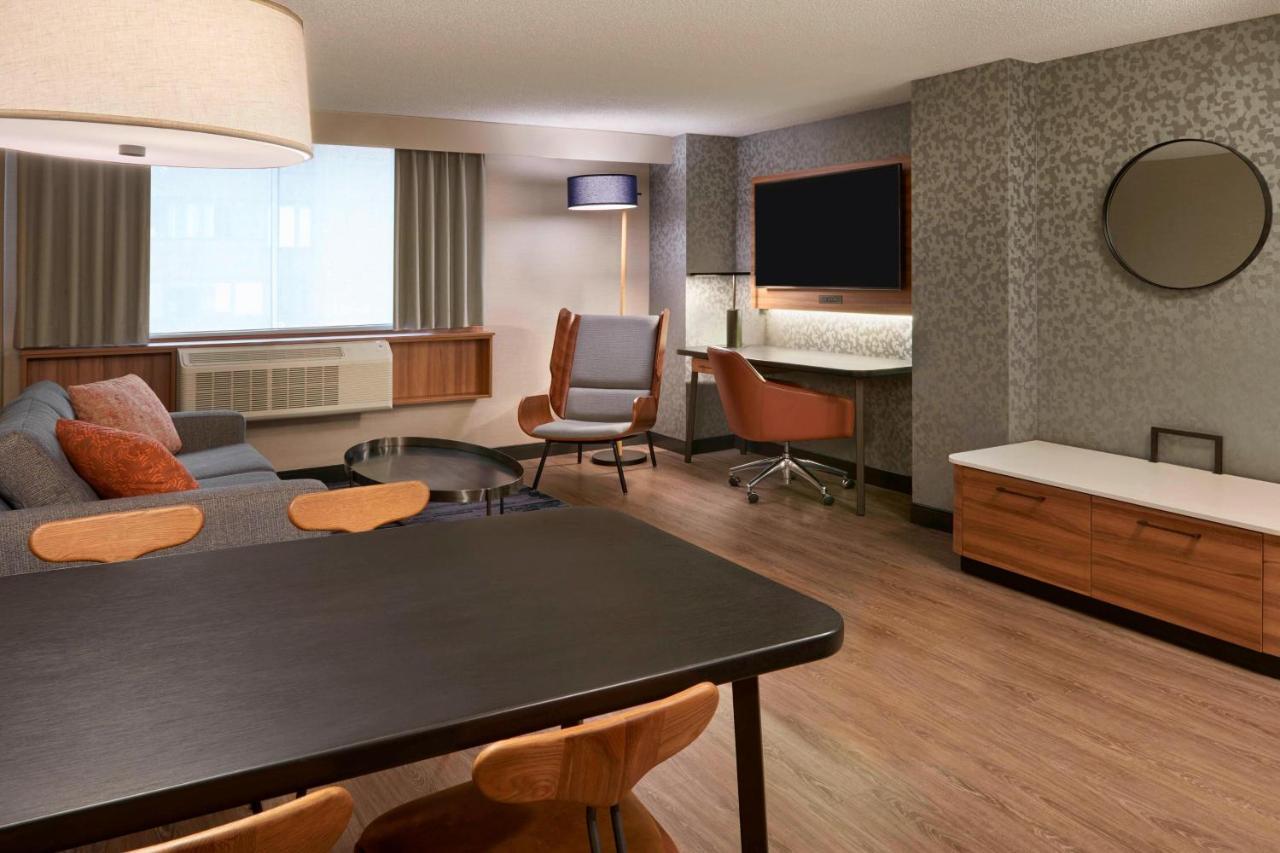 แฟร์ฟิลด์ บาย แมริออท มอนทรีออล ดาวน์ทาวน์ Hotel มอนทรีอัล ภายนอก รูปภาพ