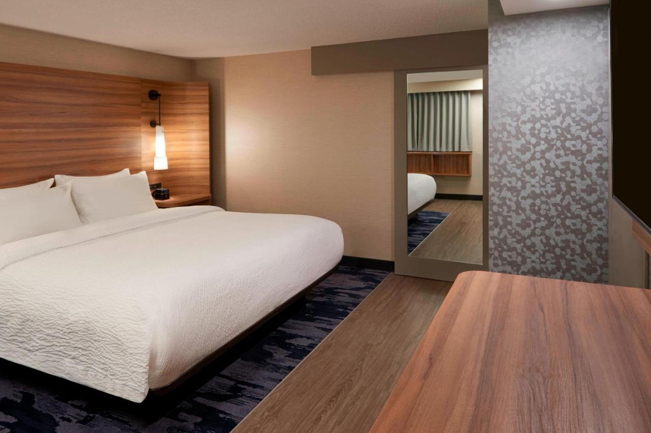 แฟร์ฟิลด์ บาย แมริออท มอนทรีออล ดาวน์ทาวน์ Hotel มอนทรีอัล ภายนอก รูปภาพ