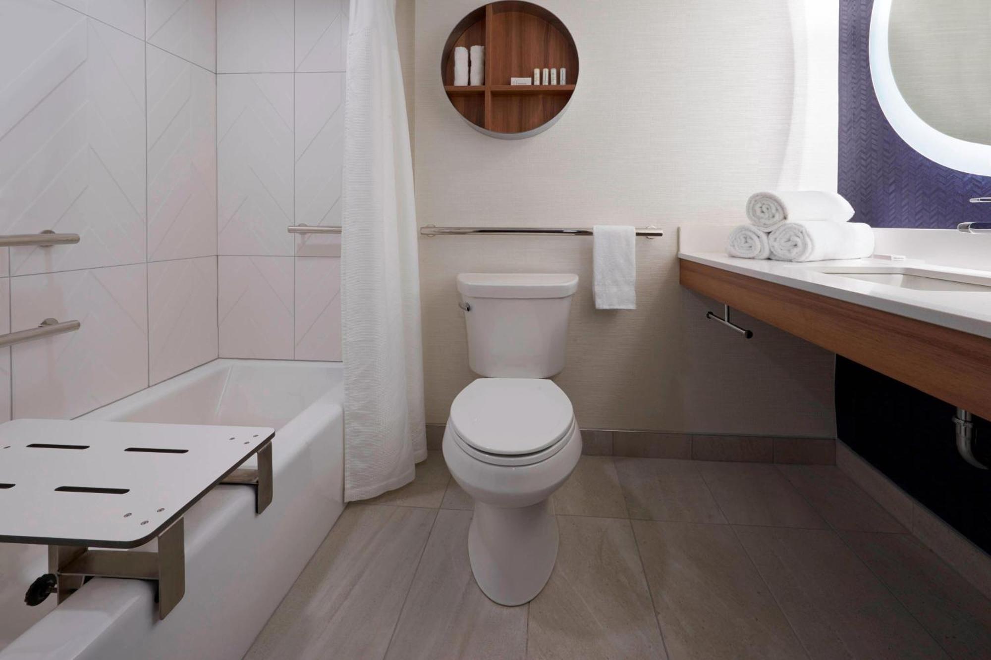 แฟร์ฟิลด์ บาย แมริออท มอนทรีออล ดาวน์ทาวน์ Hotel มอนทรีอัล ภายนอก รูปภาพ
