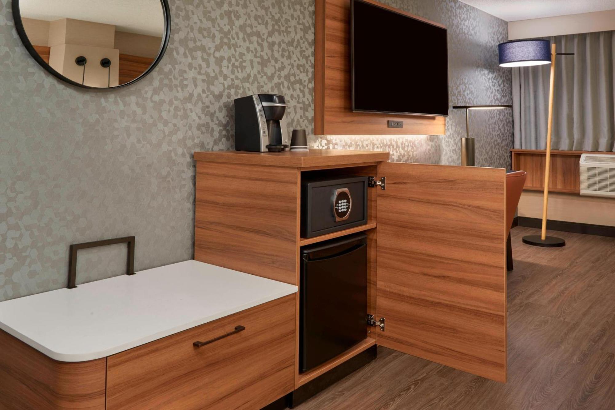 แฟร์ฟิลด์ บาย แมริออท มอนทรีออล ดาวน์ทาวน์ Hotel มอนทรีอัล ภายนอก รูปภาพ
